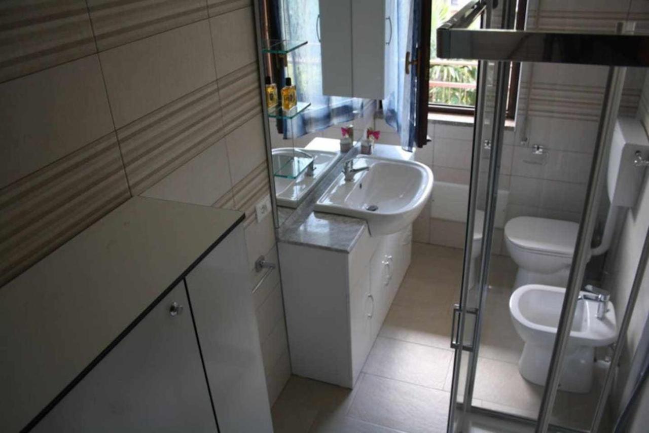 Bluelake Apartament 1 오메그나 외부 사진